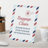 Zeitfliegen Flugzeug Geburtsdatum Gepäckausweis Sockelschild (In SItu)