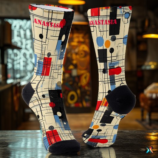 Zeitgemäße Abstrakte Socken mit dynamischer Geomet