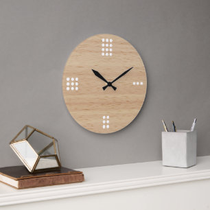 Zeitgemäße Punktzahlen auf Imitaten aus Holz Große Wanduhr