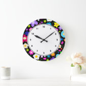 Zeitgenössische bunte BlumenWanduhr Große Wanduhr (Zuhause)
