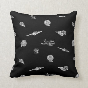 Zeitgenössische schwarze Muscheln und Seestern-Kis Kissen