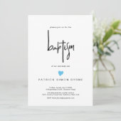 Zeitgenössische Taufe Tiny Blue Heart Baby Boy Einladung (Stehend Vorderseite)