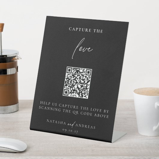 Zeitgenössischer Chic Minimalistisch Capture Die L Sockelschild (In SItu)