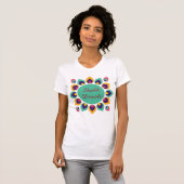 Zeitgenössischer Diwali Deepa Rangoli T-Shirt (Vorne ganz)