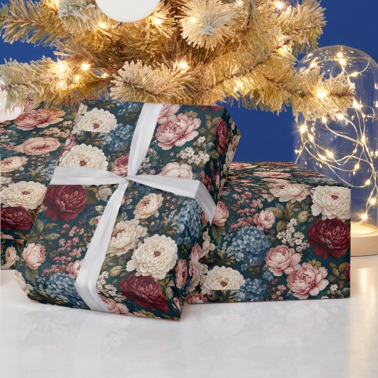 Zeitgenössischer geschichteter Blumenteppich Geschenkpapier (Feiertage)