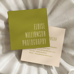Zeitgenössischer Trend Chic Fette Typografie Grün  Quadratische Visitenkarte