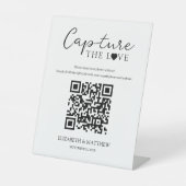 Zeitgenössisches Skript Erfassen der Liebe mit QR- Sockelschild (Vorderseite)
