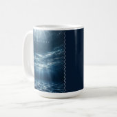 Zeitlos - Ästhetischer Tiefsee-Zitat Kaffeetasse (Vorderseite Links)
