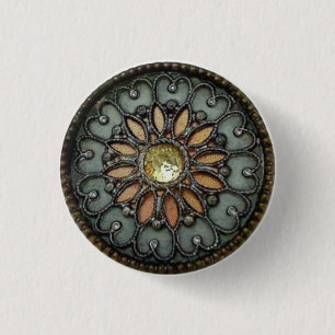 "Zeitlose Andeutung: Vintage Button-Sammlung" Button