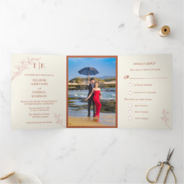 Zeitlose Blume Hochzeit mit dreistelliger Einladun Dreifach Gefaltete Urlaubskarte