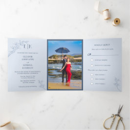 Zeitlose Blume Hochzeit mit dreistelliger Einladun Dreifach Gefaltete Urlaubskarte