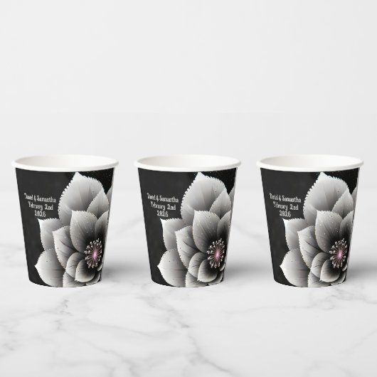 Zeitlose Eleganz: Schwarz & Silber Blossom Hochzei Pappbecher (Multi)