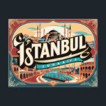 Zeitlose Kreuzungen Vintag & Retro Istanbul, Türke Postkarte<br><div class="desc">Mit diesen nostalgischen Postkarten, die Istanbuls bezaubernde Mischung aus Ost und West darstellen, können Sie die Jahrzehnte zurückblicken. Von den 1960er Jahren fliegen Fährboote am Maidenturm vorbei bis zu Retro-Café-Szenen in Beyoğlu. Diese Vintagen Schätze zeugen von der goldenen Zeit der Stadt. Bewundern Sie die verblasste Grandeur alter Straßenbahnen, die geschäftigen...</div>
