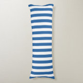 Zeitlose Küste Elegant Blau und Weiß Streifen Seitenschläferkissen (Vorderseite Vertikal)