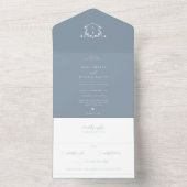 Zeitlose Reben Dusty Blue Monogram Wedding Wappen All In One Einladung (Innen Boden)