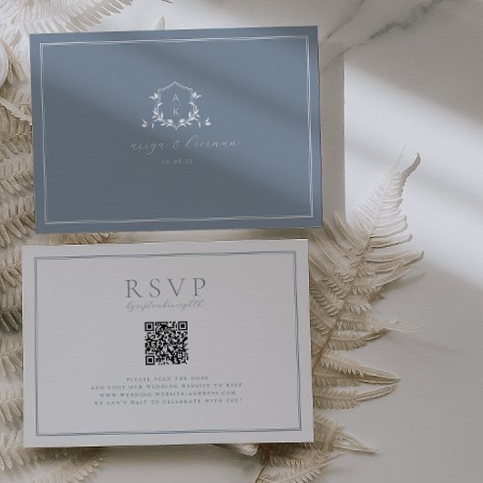 Zeitlose Reben Dusty Blue Wappen QR Code RSVP Karte