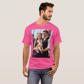 Zeitlose Reise: Liebe, Loyalität und das offene Me T-Shirt (Vorne ganz)