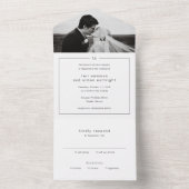 Zeitlose Schwarz-Weiß-Monogramm Moderne Hochzeit All In One Einladung (Innen Boden)