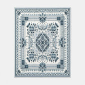 Zeitlose Stickerei #5 Fleecedecke (Vorderseite)