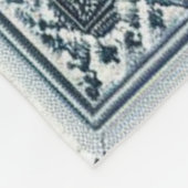 Zeitlose Stickerei #5 Fleecedecke (Ecke)