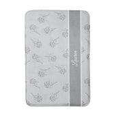 Zeitloses Botanisches Blühen Sanftes Grau Monogram Badematte (Vorderseite Vertikal)