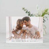 Zeitloses kalligrafisches Foto Save the Date Folieneinladung (Stehend vorne)