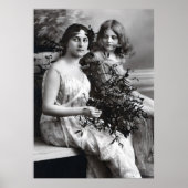 Zeitloses Portrait von Mutter und Tochter Poster (Vorne)