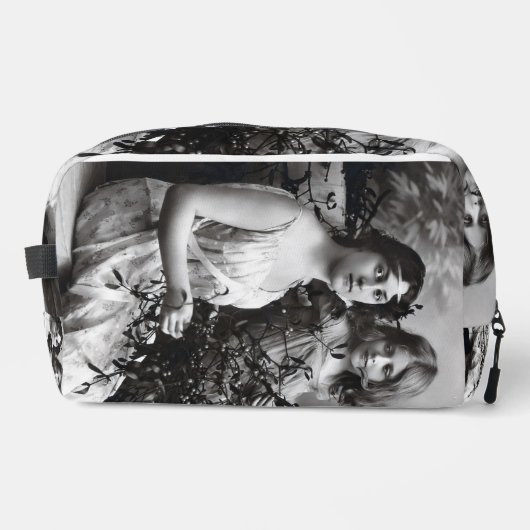 Zeitloses Portrait von Mutter und Tochter Waschbeutel (Vorderseite)