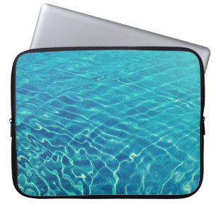 Zeitraffer-Fotografie des blauen Wassers Laptopschutzhülle