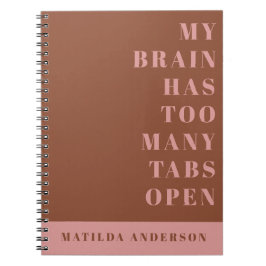 Zeitschrift mit minimaler grün-rosa Schrift Notizblock