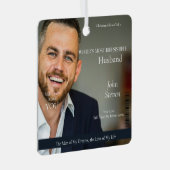 Zeitschrift über das widerstandsfähigste Musikband Ornament Aus Metall (Vorderseite Rechts)