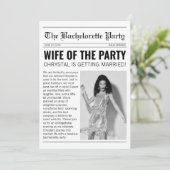 Zeitung Chic Bachelorette Wochenende Einladung (Stehend Vorderseite)