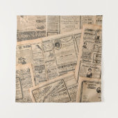 Zeitungsseiten mit antiker Werbung. Vintag Wandteppich (Vorderseite)