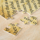 Zeitungstext mit altem Papier Puzzle (Seite)