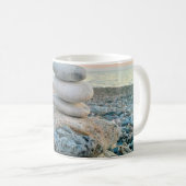 Zen Beach Stones Kaffeetasse (VorderseiteRechts)