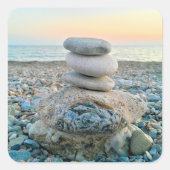 Zen Beach Stones Quadratischer Aufkleber (Vorderseite)