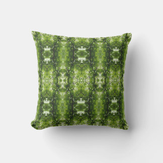 Zen Green Geometric Unique Art Kissen