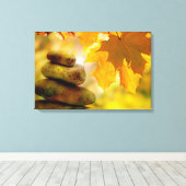 Zen-Meditationsteine und Ahornmassage-Blätter Leinwanddruck (Insitu (Holzboden))