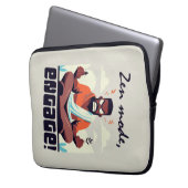 Zen-Modus, Engage! ⚡ Erwachsene ist ein Glitch Laptopschutzhülle (Vorderseite Links)