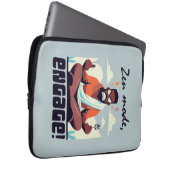 Zen-Modus, Engage! ⚡ Erwachsene ist ein Glitch Laptopschutzhülle (Vorne Rechts)