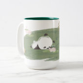 Zen-Panda-Wasser-Lilien-Tasse Zweifarbige Tasse (Vorderseite Links)