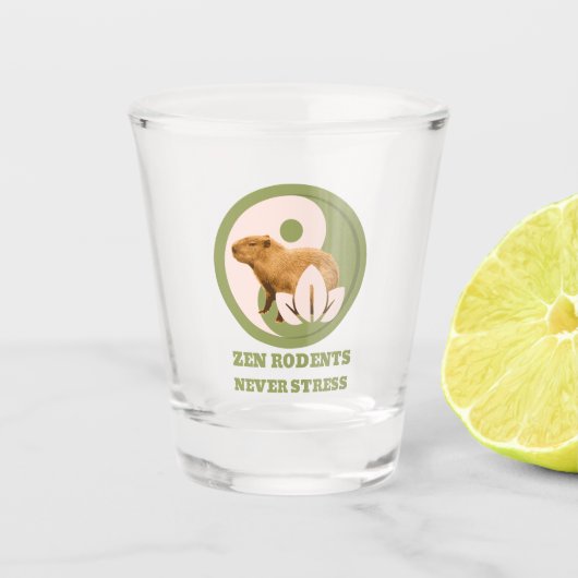 Zen Rodents stress Capybara Schnapsglas (Vorderseite)