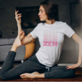 ZEN Rosa Monochrome Retro 70er Typografie Yoga T-Shirt