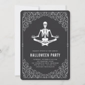 Zen Skeleton Halloween-Party Einladung (Vorderseite)