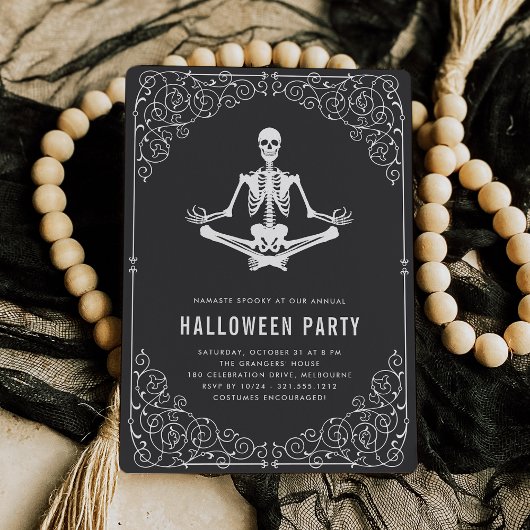 Zen Skeleton Halloween-Party Einladung