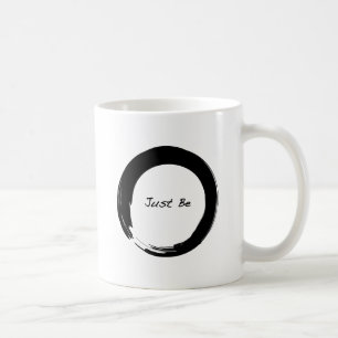 Zen-Symbol mit "Just Be" Kaffeetasse