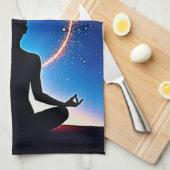 Zen unter Sternen: Kosmische Meditation Geschirrtuch (Viertel Falte)