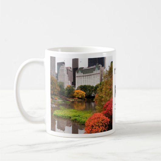 Zentralpark im Herbst individuelle Name Tasse (Links)
