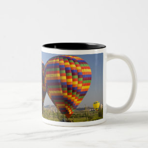 Zentralteil der Türkei im Nahen Osten in Kappadok Zweifarbige Tasse