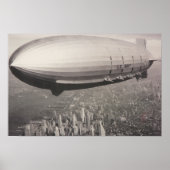 Zeppelin über Manhattan Poster (Vorne)